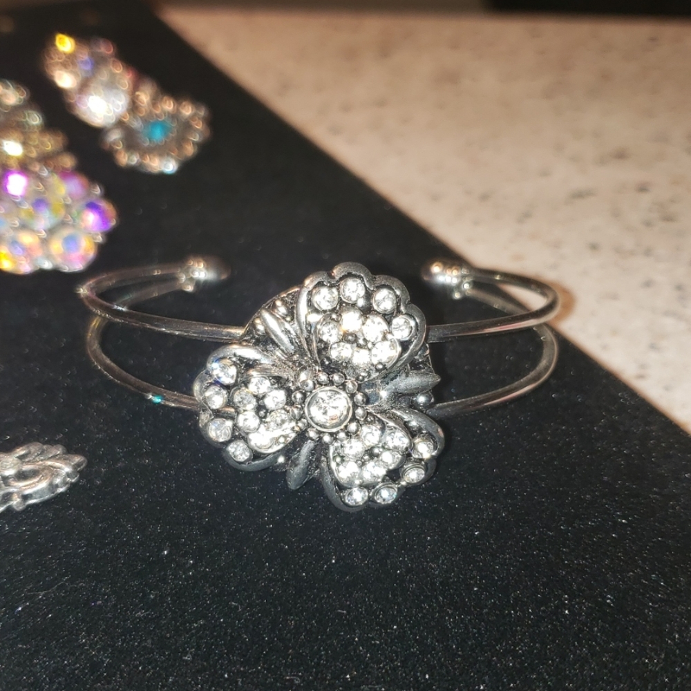 SNAP Jewelry - Picture 3 of 6